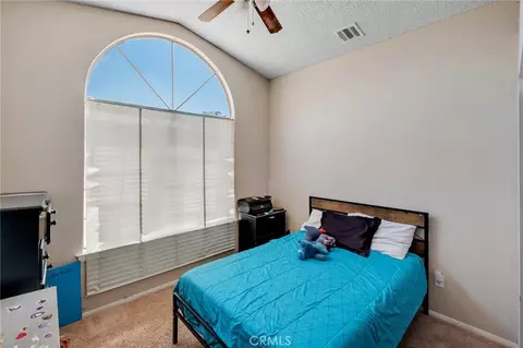 Bedroom - 14478 Amador Ct, Apple Valley, CA 92307 photo 1 of 4