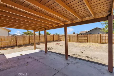 Exterior - 13776 Foxfire Rd, Victorville, CA 92392 photo 4 of 5