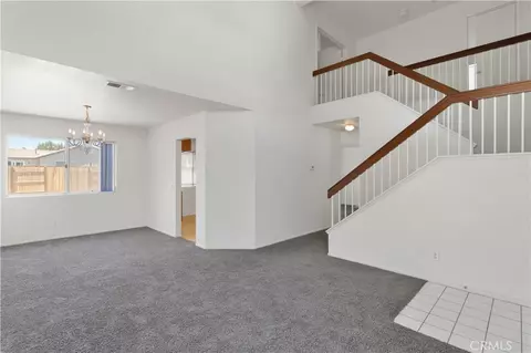 Living - 13776 Foxfire Rd, Victorville, CA 92392 photo 5 of 8