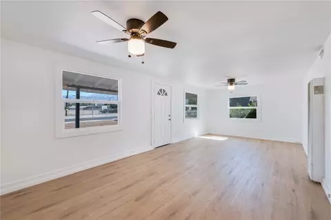 Living - 34335 County Line, Yucaipa, CA 92399 photo 3 of 4
