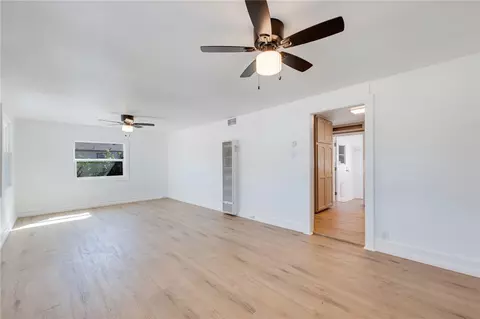 Living - 34335 County Line, Yucaipa, CA 92399 photo 4 of 4