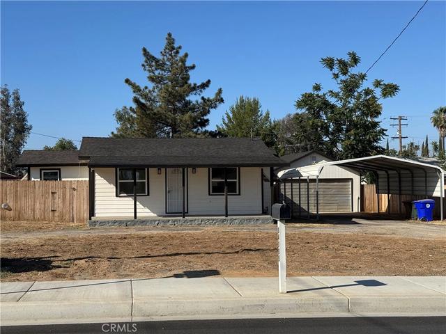 34335 County Line, Yucaipa, CA 92399
