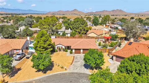 View/Area - 16470 Pauhaska, Apple Valley, CA 92307 photo 8 of 9
