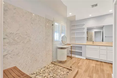 Bath - 16470 Pauhaska, Apple Valley, CA 92307 photo 2 of 6