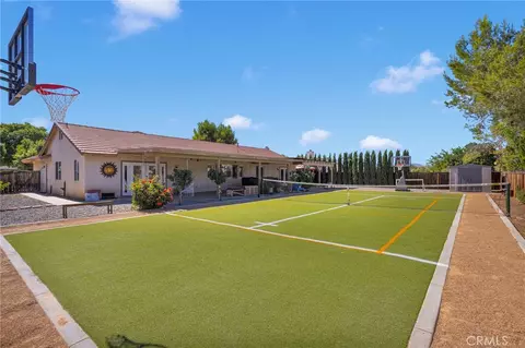 Exterior - 16470 Pauhaska, Apple Valley, CA 92307 photo 6 of 18