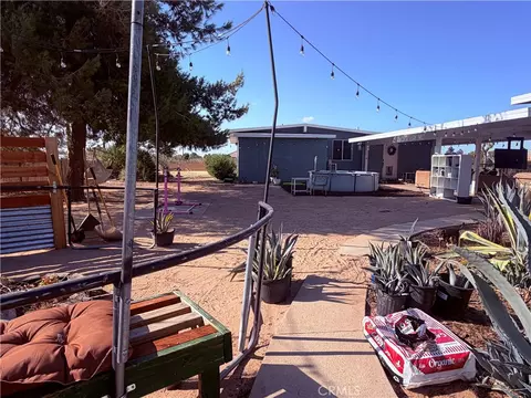 Exterior - 10623 4th, Hesperia, CA 92345 photo 25 of 31
