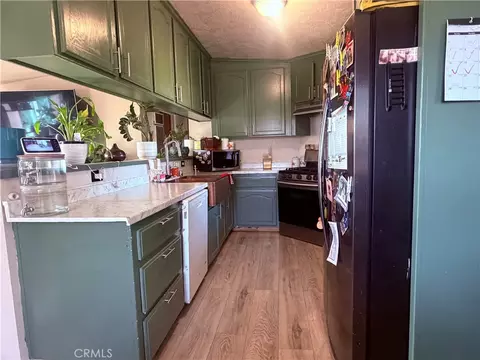 Kitchen - 10623 4th, Hesperia, CA 92345 photo 1 of 4