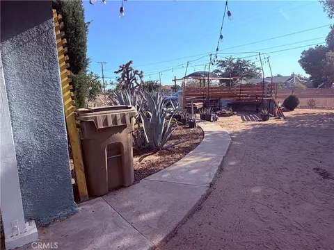 Exterior - 10623 4th, Hesperia, CA 92345 photo 18 of 31