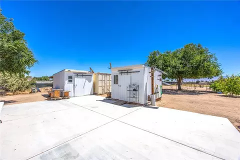 Exterior - 15212 El Centro St, Hesperia, CA 92345 photo 18 of 26