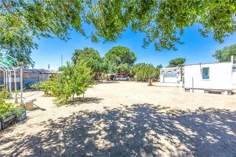 Exterior - 15212 El Centro St, Hesperia, CA 92345 photo 22 of 26