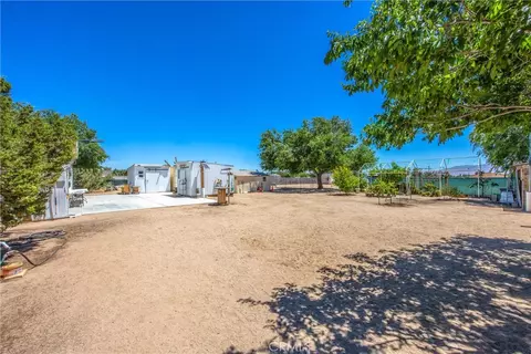 Exterior - 15212 El Centro St, Hesperia, CA 92345 photo 19 of 26