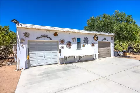 Exterior - 15212 El Centro St, Hesperia, CA 92345 photo 17 of 26