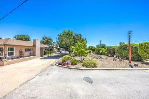 Exterior - 15212 El Centro St, Hesperia, CA 92345 photo 4 of 26