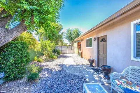 Exterior - 15212 El Centro St, Hesperia, CA 92345 photo 12 of 26