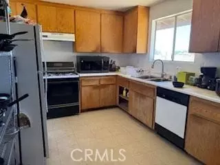 16766 Walpi, Apple Valley, CA 92307 photo 5