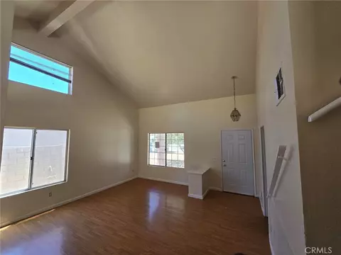 10528 Cascade Ct, Adelanto, CA 92301 photo 2