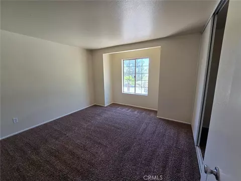 10528 Cascade Ct, Adelanto, CA 92301 photo 12