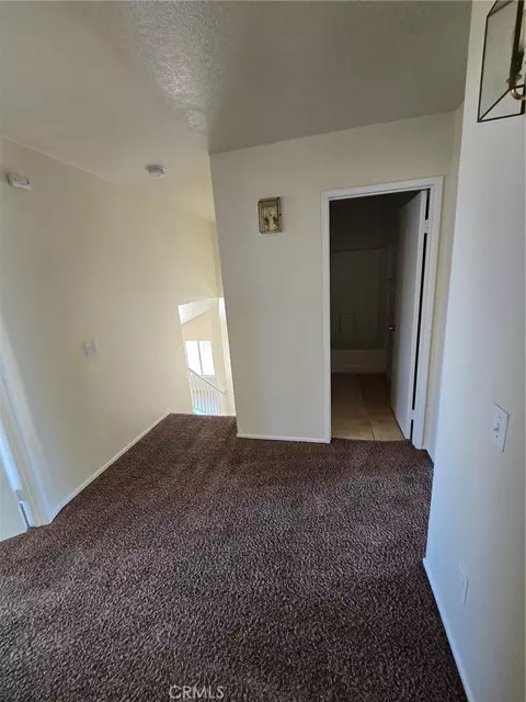 10528 Cascade Ct, Adelanto, CA 92301 photo 6