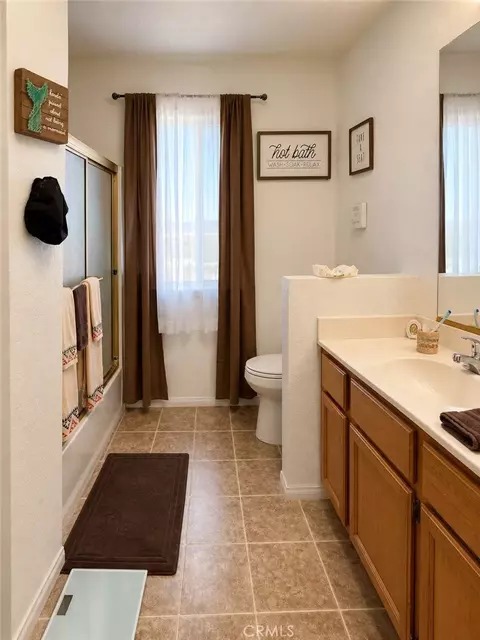Bath - 32842 Emerald, Lucerne Valley, CA 92356 photo 2 of 2
