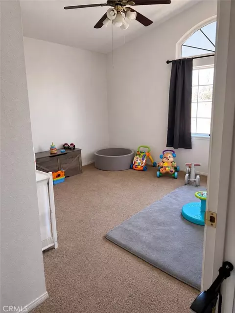 Bedroom - 32842 Emerald, Lucerne Valley, CA 92356 photo 4 of 4
