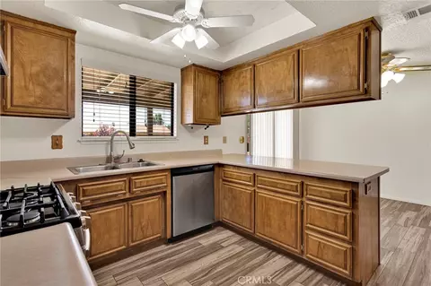 Kitchen - 14475 Pioneer, Apple Valley, CA 92307 photo 2 of 3