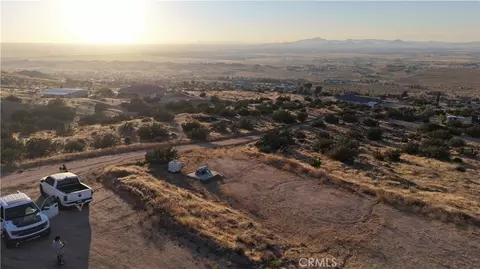 23528 Mountain Vw, Apple Valley, CA 92308 photo 2