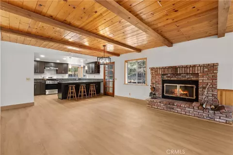 Living - 5260 Orchard, Wrightwood, CA 92397 photo 4 of 8