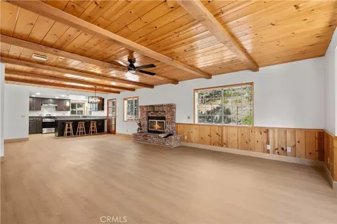 Living - 5260 Orchard, Wrightwood, CA 92397 photo 6 of 8