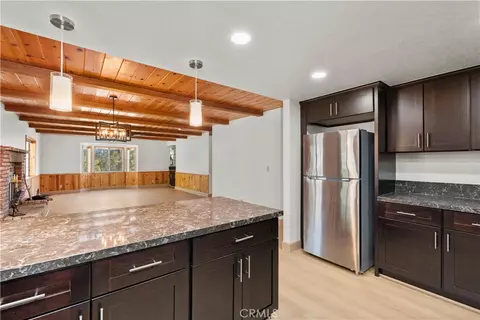 Kitchen - 5260 Orchard, Wrightwood, CA 92397 photo 4 of 5