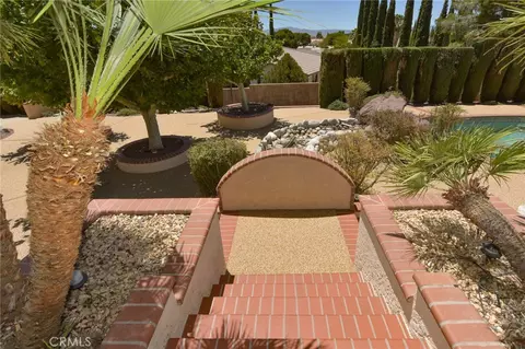 Exterior - 20211 Wadena Rd, Apple Valley, CA 92308 photo 5 of 17