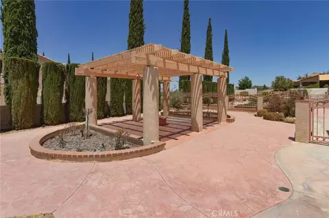 Exterior - 20211 Wadena Rd, Apple Valley, CA 92308 photo 17 of 17
