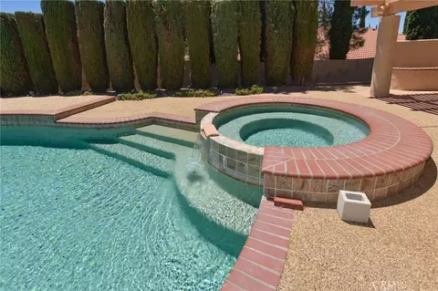 Exterior - 20211 Wadena Rd, Apple Valley, CA 92308 photo 13 of 17