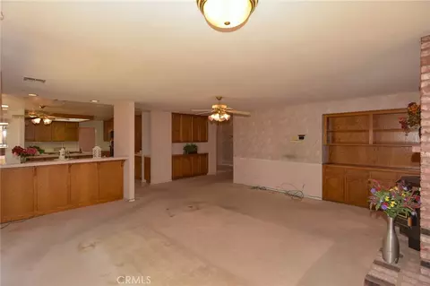 Living - 20211 Wadena Rd, Apple Valley, CA 92308 photo 3 of 6