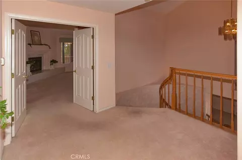 Entry Way - 20211 Wadena Rd, Apple Valley, CA 92308 photo 2 of 3
