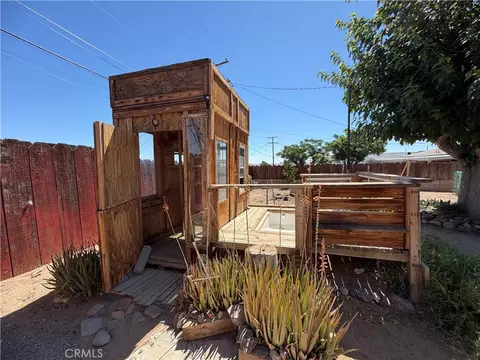 Exterior - 1901 Sunset St, Barstow, CA 92311 photo 9 of 11