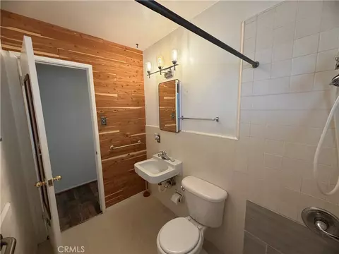 Bath - 1901 Sunset St, Barstow, CA 92311 photo 2 of 2