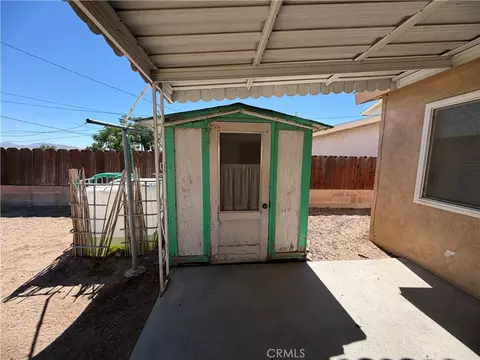 Exterior - 1901 Sunset St, Barstow, CA 92311 photo 4 of 11