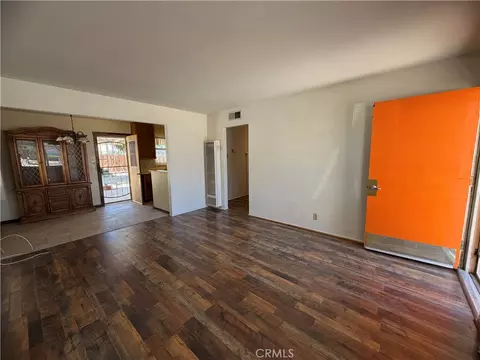 Living - 1901 Sunset St, Barstow, CA 92311 photo 2 of 3