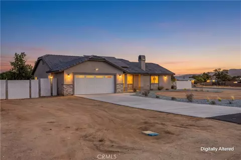 20947 Verde Dr, Apple Valley, CA 92308