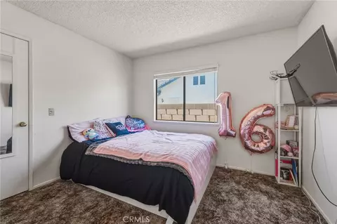 Bedroom - 13382 Ivanpah, Apple Valley, CA 92308 photo 10 of 10