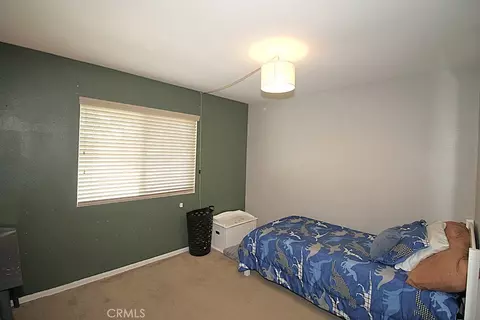 Bedroom - 916 Condor, Barstow, CA 92311 photo 5 of 9