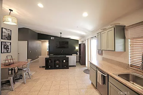Kitchen - 916 Condor, Barstow, CA 92311 photo 4 of 4