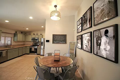 Dining - 916 Condor, Barstow, CA 92311 photo 2 of 2