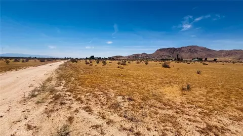 4 Highway 18, Apple Valley, CA 92308 photo 4