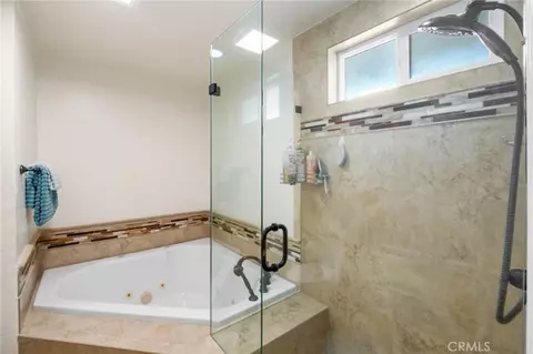Bath - 1510 Pamela, Redlands, CA 92373 photo 5 of 6
