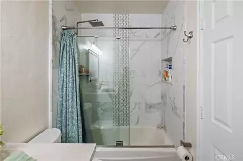 Bath - 1510 Pamela, Redlands, CA 92373 photo 3 of 6