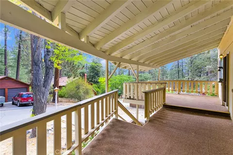 1725 Linnet, Wrightwood, CA 92397 photo 5