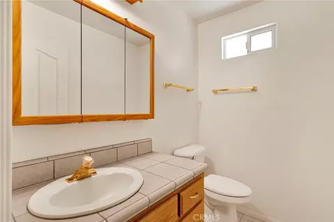 Bath - 11281 4th, Hesperia, CA 92345 photo 2 of 3