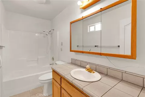 Bath - 11281 4th, Hesperia, CA 92345 photo 3 of 3