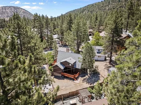 View/Area - 5438 Desert Vw, Wrightwood, CA 92397 photo 2 of 4